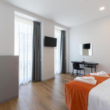 Serra Do Pilar Porto Suites 加亚新城 外观 照片
