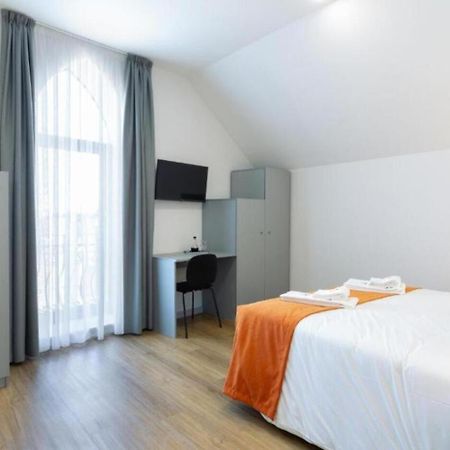 Serra Do Pilar Porto Suites 加亚新城 外观 照片