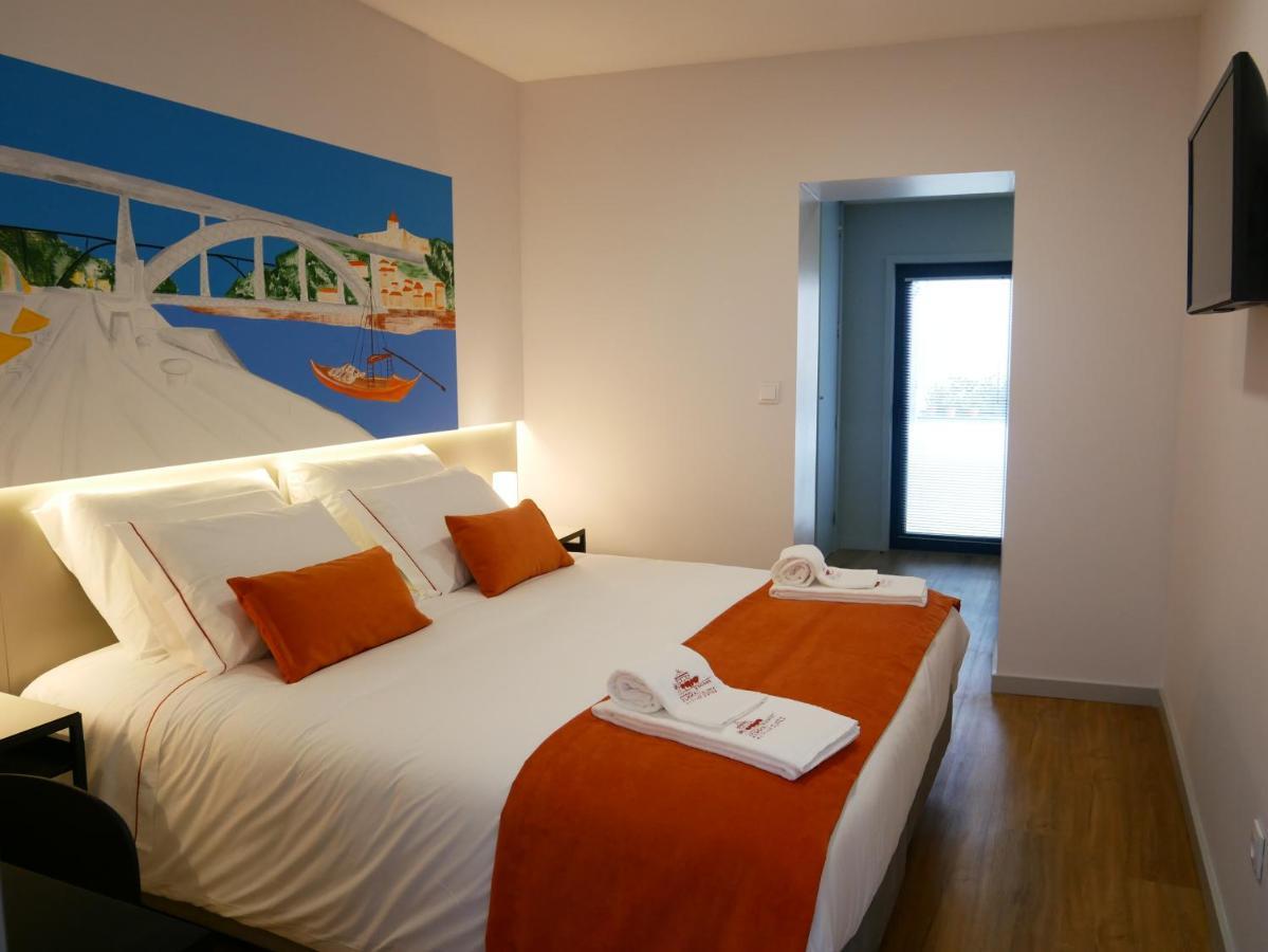 Serra Do Pilar Porto Suites 加亚新城 外观 照片