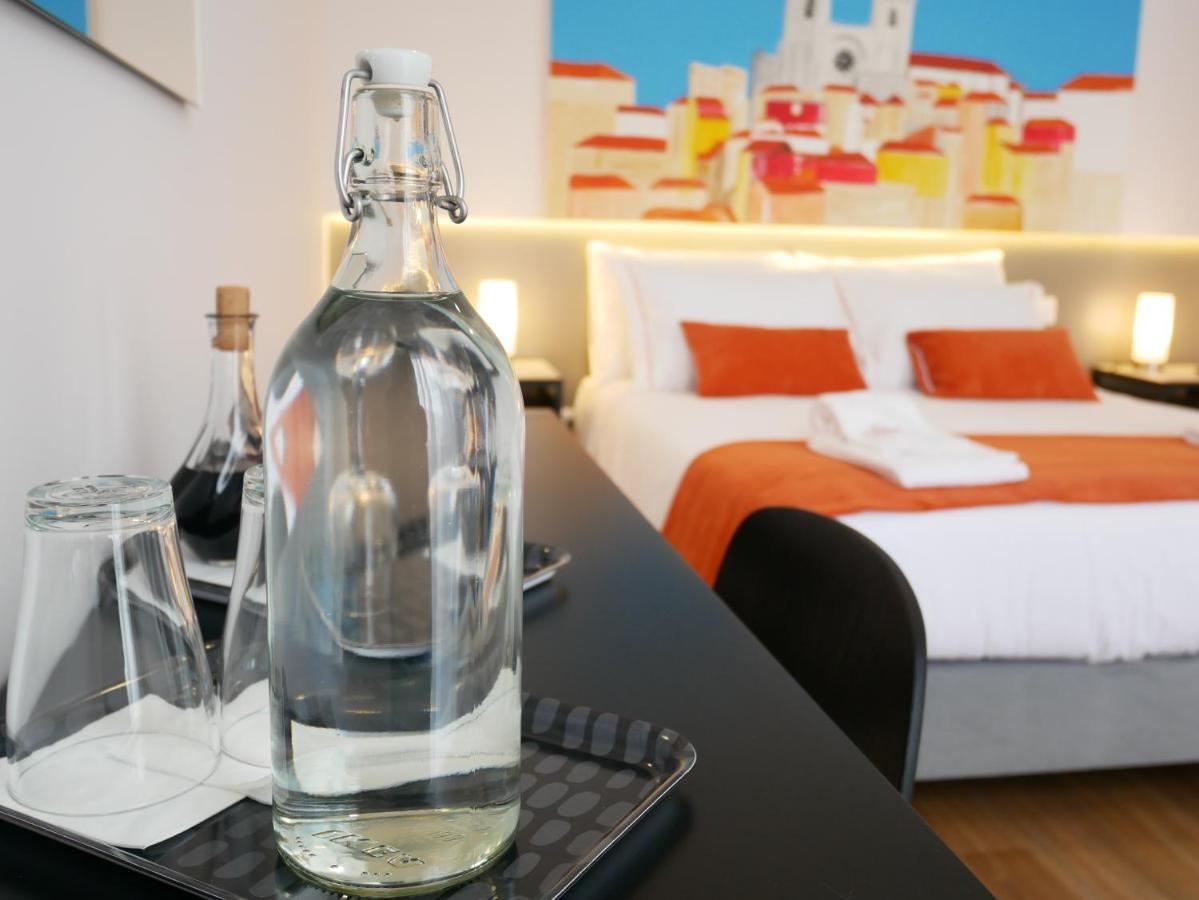 Serra Do Pilar Porto Suites 加亚新城 外观 照片