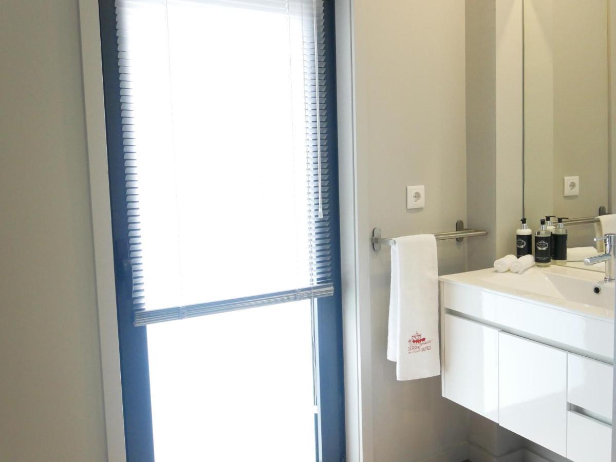 Serra Do Pilar Porto Suites 加亚新城 外观 照片