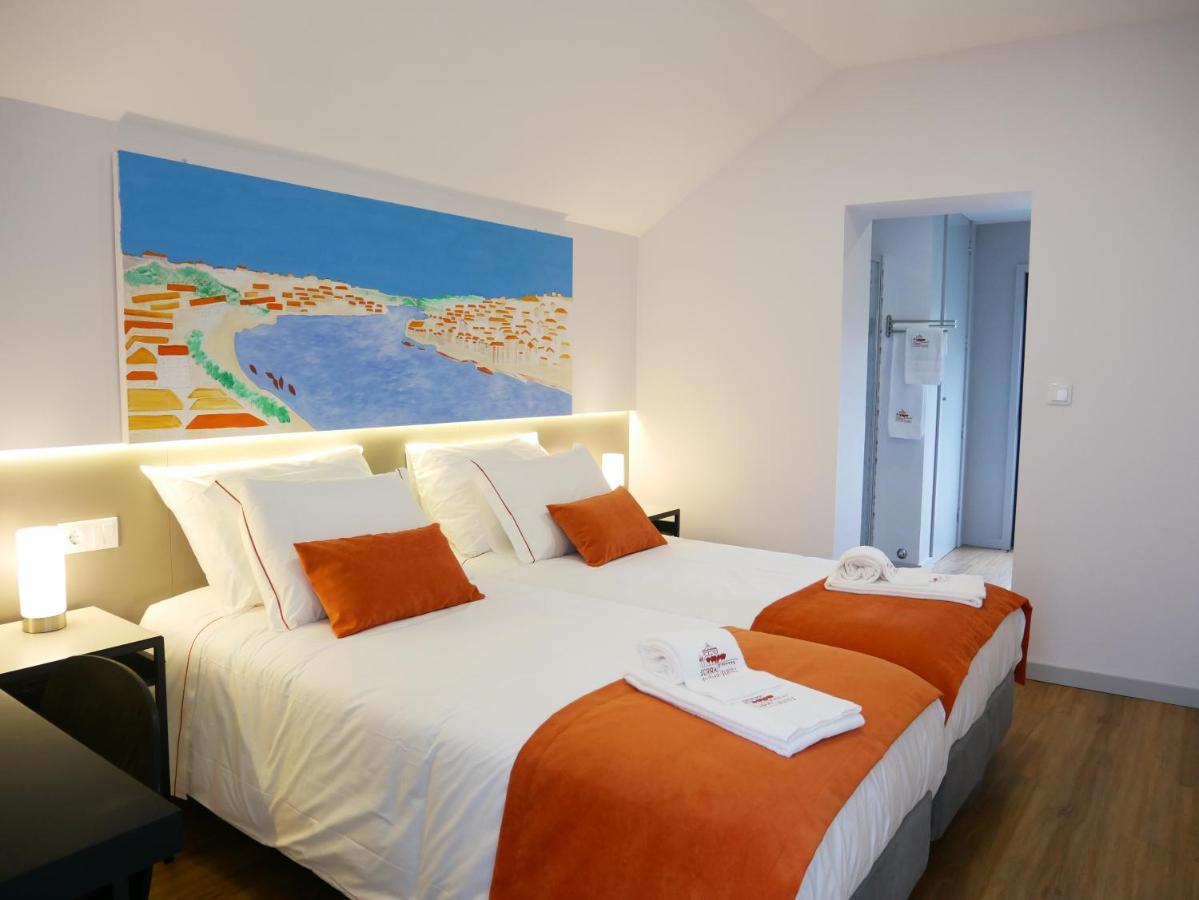 Serra Do Pilar Porto Suites 加亚新城 外观 照片