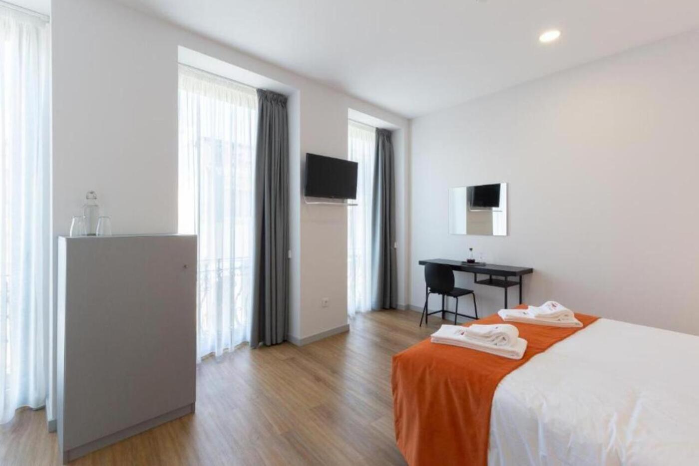 Serra Do Pilar Porto Suites 加亚新城 外观 照片