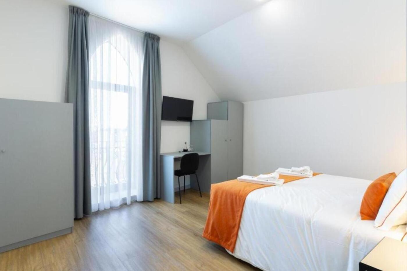 Serra Do Pilar Porto Suites 加亚新城 外观 照片
